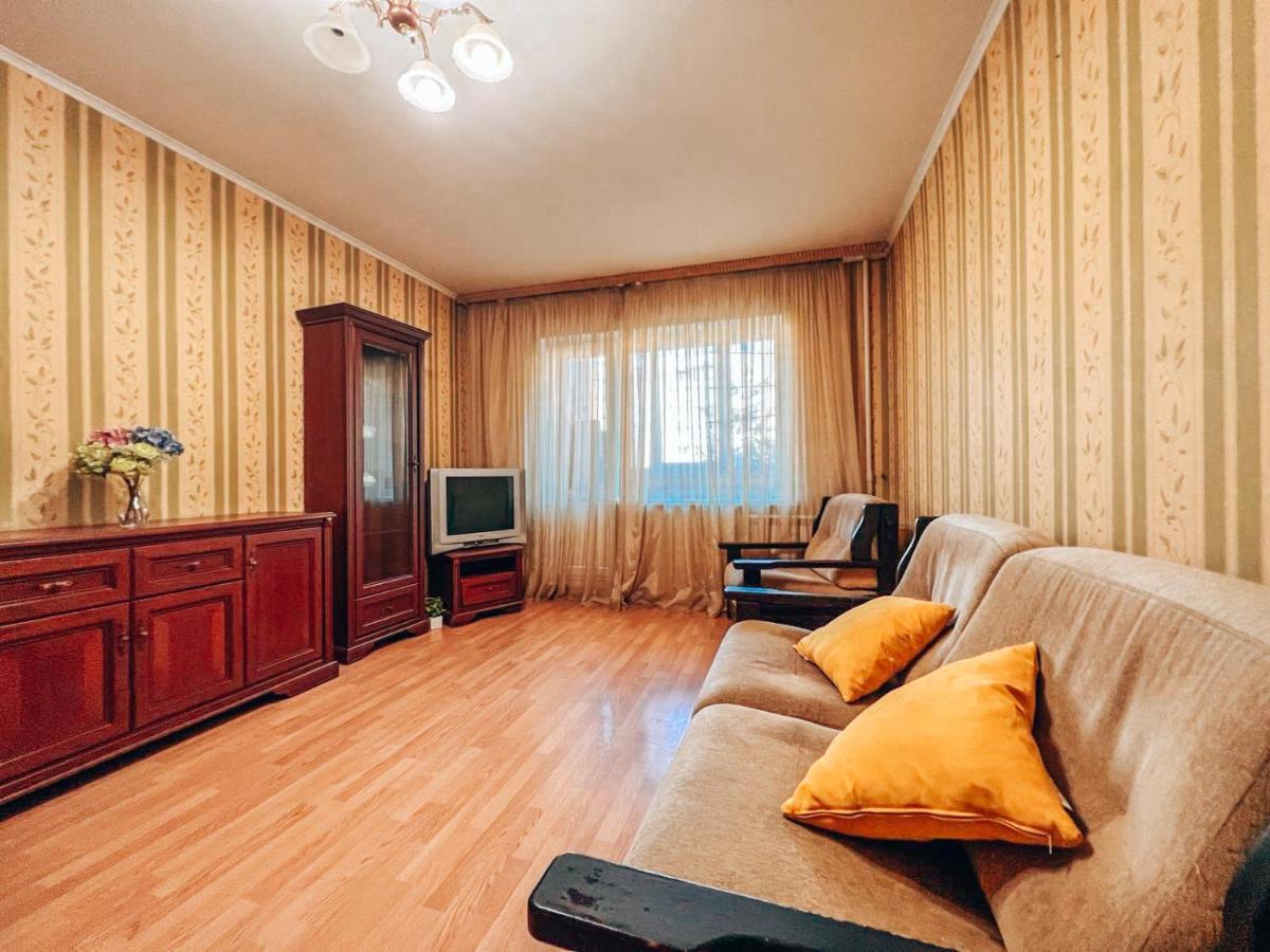 Apartments Near The Exhibition Centre เคียฟ ภายนอก รูปภาพ